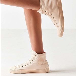 high top converse nude